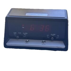 Vintage Sears Roebuck Alarm Clock 7196‎ TESTED Works Digital Wood Grain